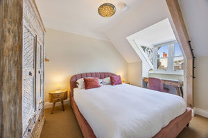 Photo 15- click for photo gallery